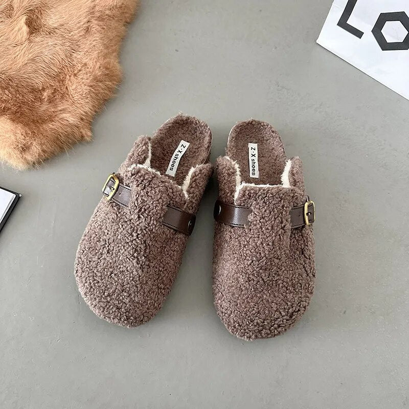 Pantoufles d'hiver chaudes pour femmes 